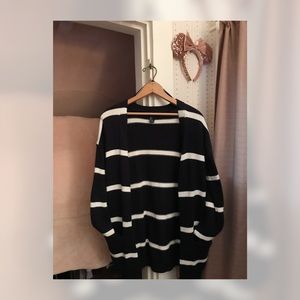 Jrs. Forever XXI Navy&White Striped Cardigan // M